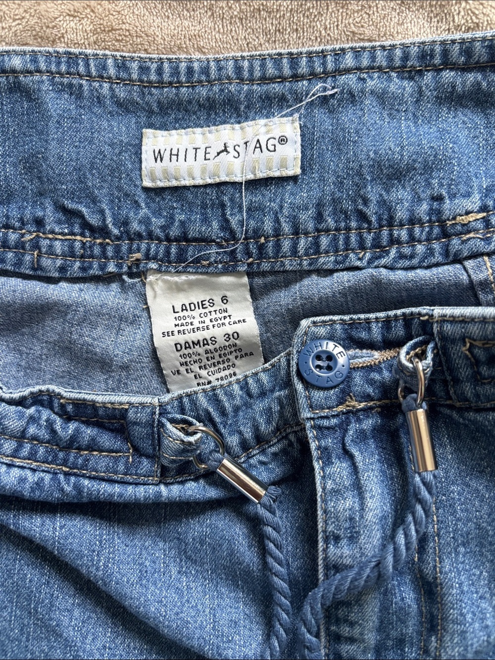Vintage White Stag Medium Wash Denim Cargo Shorts Size 6 - Picture 7 of 7